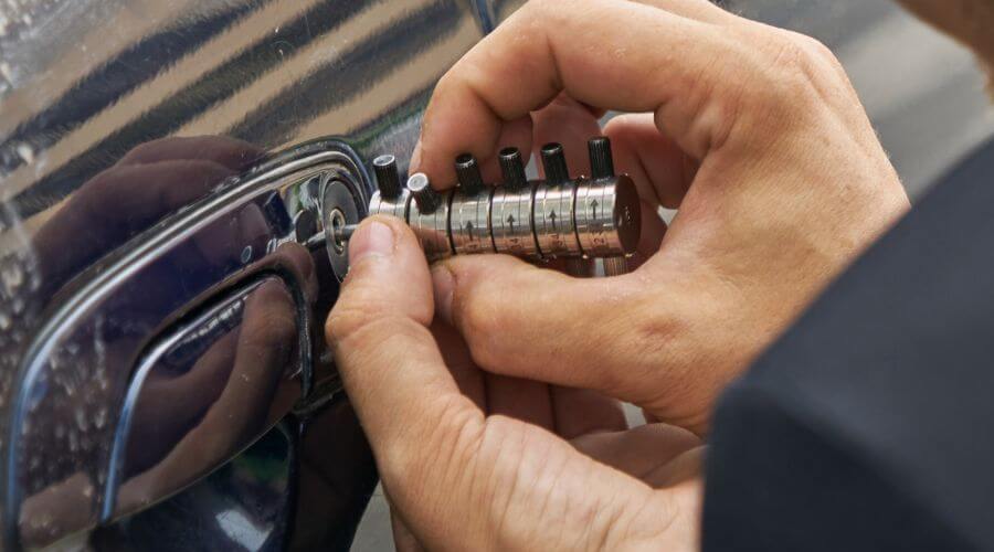 Professional gutter cleaning in Sun River, MT